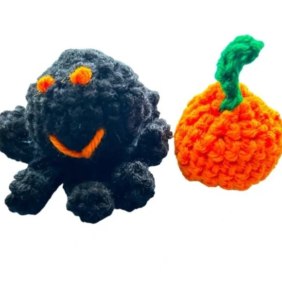 vintage HAND CRAFTED Crochet Organic Catnip - Picture 2 of 2